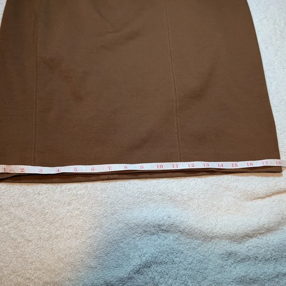 Tahari Women's Brown Pencil Skirt - Picture 5 of 8